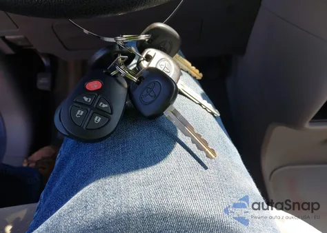 2015 Toyota Sienna Le 8 Passenger from USA, damaged, VIN 5TDKK3DC0FS667195